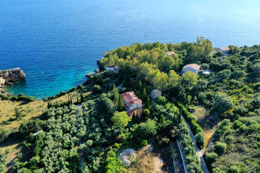 Vkastri Aparthotel Vasiliki  Exterior photo